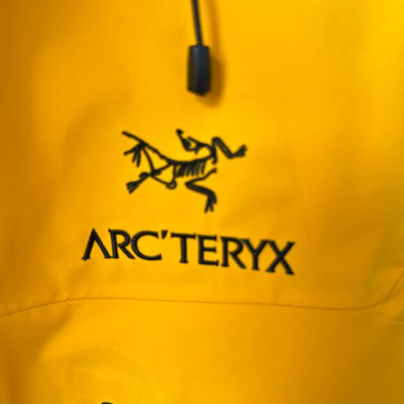 NWT Arc'teryx Alpha SV Jacket - Yellow GORE-TEX Pro, Waterproof Mountaineering - Picture 4 of 10
